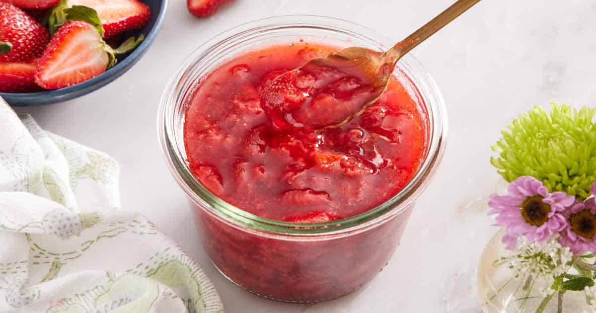 Easy Homemade Strawberry Sauce: 4 Ingredients, Fresh or Frozen